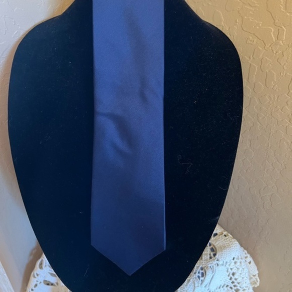 Calvin Klein Tie 100% Silk Men's Blue Necktie